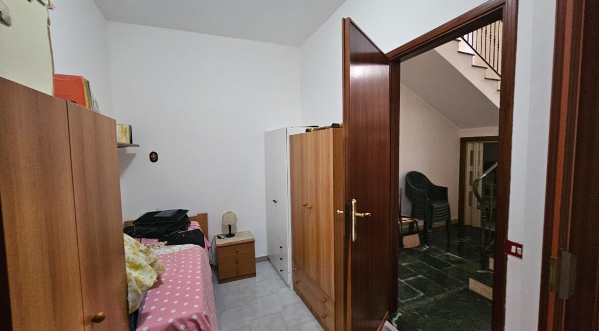 seminterrato studiolo